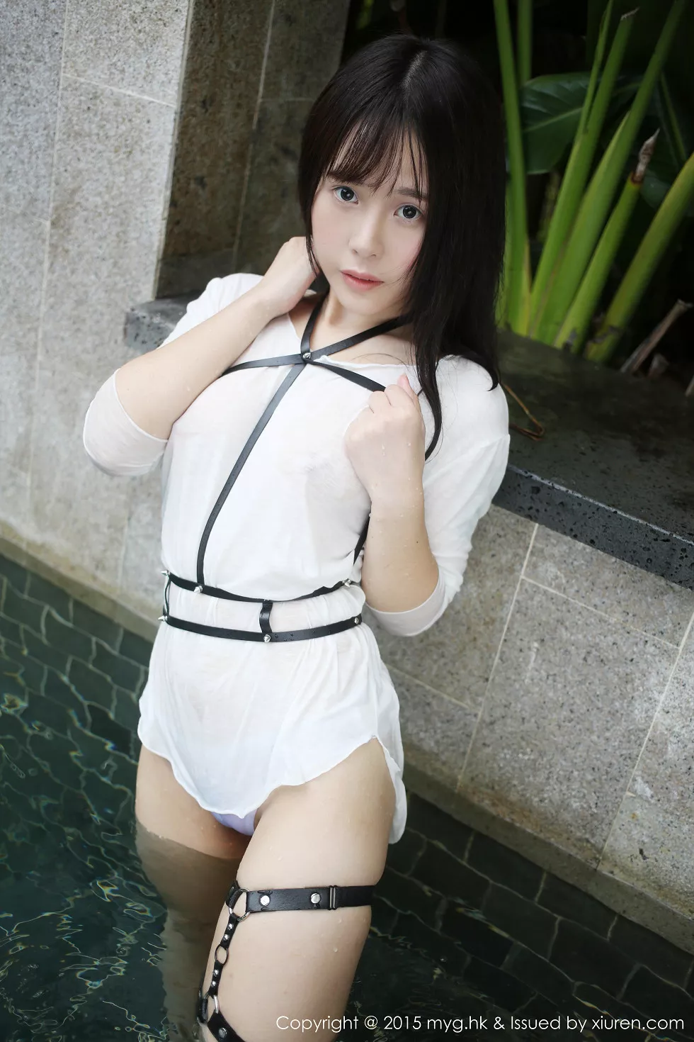 [MyGirl美媛馆]Vol.170_Evelyn艾莉三亚旅拍白色连身裙真空湿身美乳凸点诱惑53P