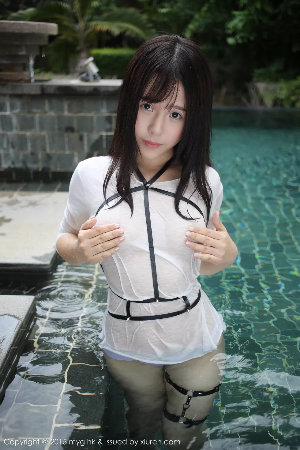 [MyGirl美媛馆]Vol.170_Evelyn艾莉三亚旅拍白色连身裙真空湿身美乳凸点诱惑53P