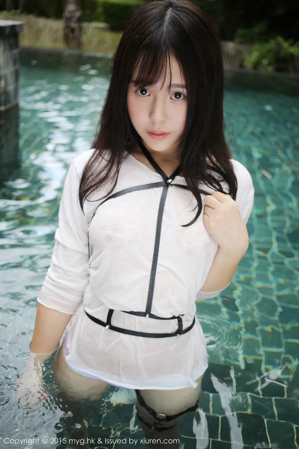 [MyGirl美媛馆]Vol.170_Evelyn艾莉三亚旅拍白色连身裙真空湿身美乳凸点诱惑53P