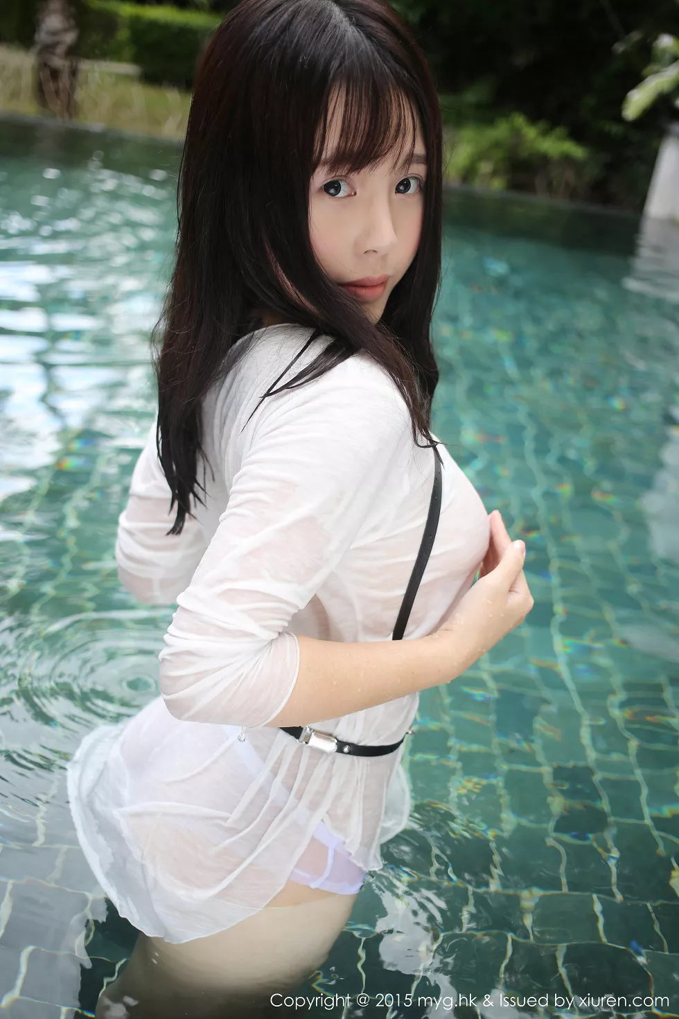 [MyGirl美媛馆]Vol.170_Evelyn艾莉三亚旅拍白色连身裙真空湿身美乳凸点诱惑53P