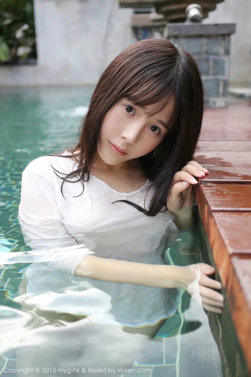 [MyGirl美媛馆]Vol.180_嫩模Evelyn艾莉白色T恤湿身真空透视秀美乳撩人写真60P