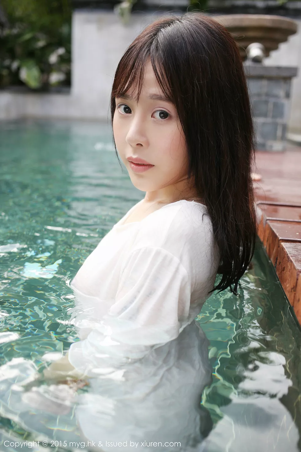 [MyGirl美媛馆]Vol.180_嫩模Evelyn艾莉白色T恤湿身真空透视秀美乳撩人写真60P