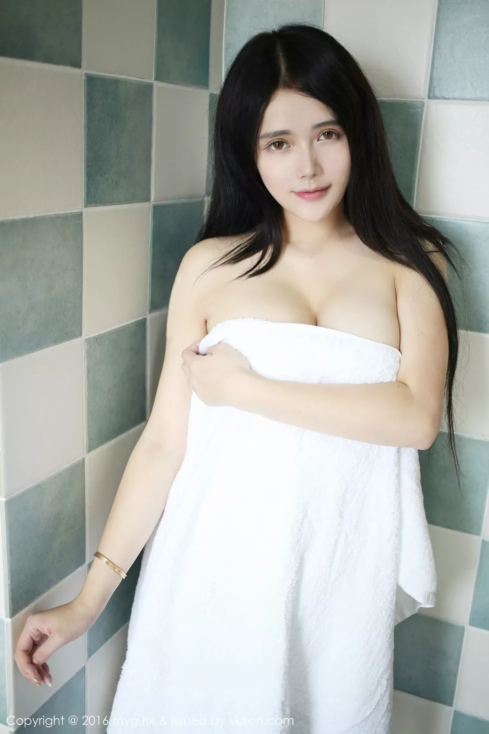 [MyGirl美媛馆]Vol.189_嫩模李雪婷Anna苏梅岛旅拍性感比基尼露半球撩人诱惑52P