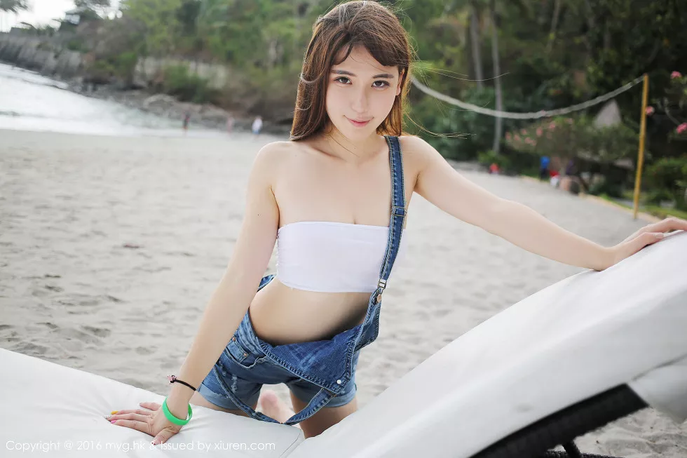 [MyGirl美媛馆]Vol.191_嫩模熊吖BOBO龙目岛旅拍沙滩边白纱裙下性感美臀写真67P