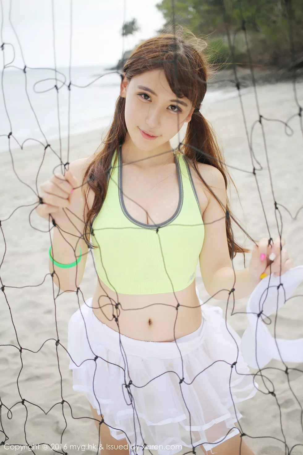 [MyGirl美媛馆]Vol.191_嫩模熊吖BOBO龙目岛旅拍沙滩边白纱裙下性感美臀写真67P