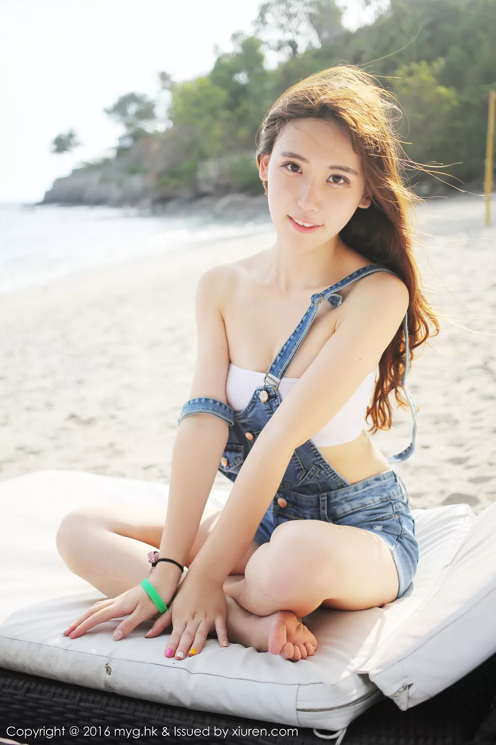 [MyGirl美媛馆]Vol.191_嫩模熊吖BOBO龙目岛旅拍沙滩边白纱裙下性感美臀写真67P