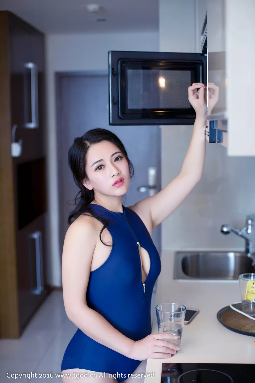 [TGOD推女神]2016.04.04_北方姑娘朱小旭连体开叉内衣秀美胸白嫩肌肤性感写真62P