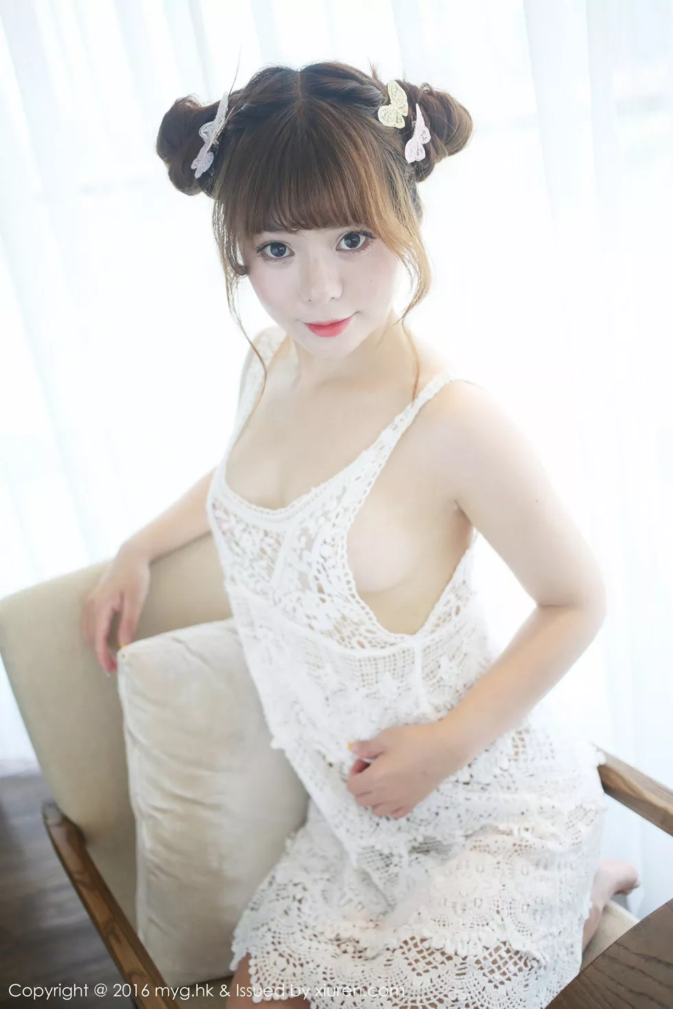 [MyGirl美媛馆]Vol.225_嫩模粉芭比VV三亚旅拍性感粉红内衣秀豪乳美臀诱惑写真52P