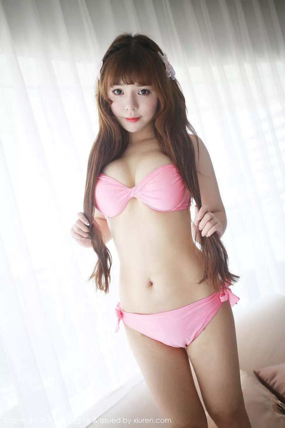 [MyGirl美媛馆]Vol.225_嫩模粉芭比VV三亚旅拍性感粉红内衣秀豪乳美臀诱惑写真52P