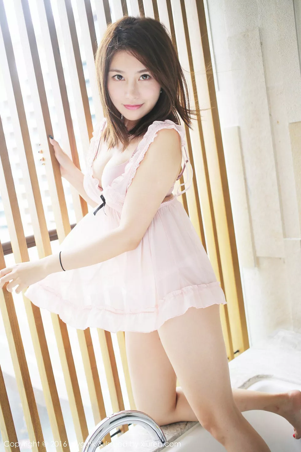 [MyGirl美媛馆]Vol.228_许诺Sabrina三亚旅拍第2套浴室里粉红内衣秀豪乳写真60P