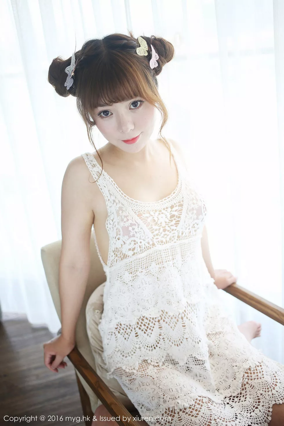 [MyGirl美媛馆]Vol.225_嫩模粉芭比VV三亚旅拍性感粉红内衣秀豪乳美臀诱惑写真52P
