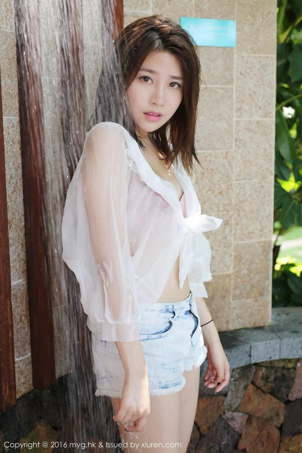 [MyGirl美媛馆]Vol.223_嫩模许诺Sabrina牛仔热裤性感内衣楚楚可人迷人写真53P