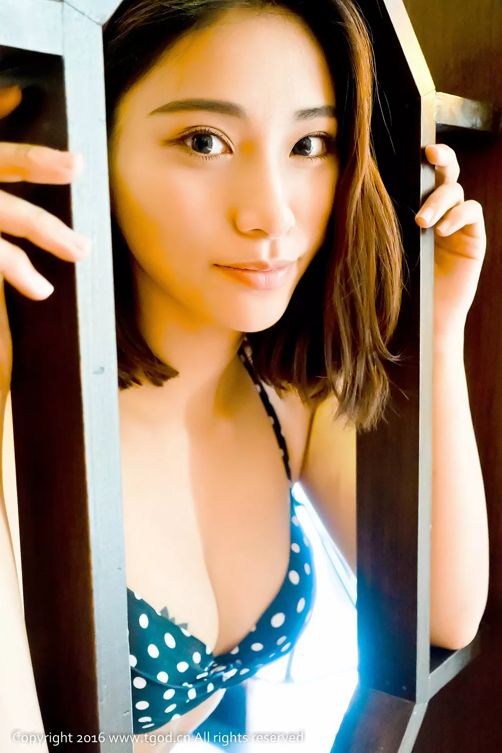 [TGOD推女神]2016.06.12_古兜温泉之Lee小棠第一刊泳池性感比基尼湿身诱惑写真46P