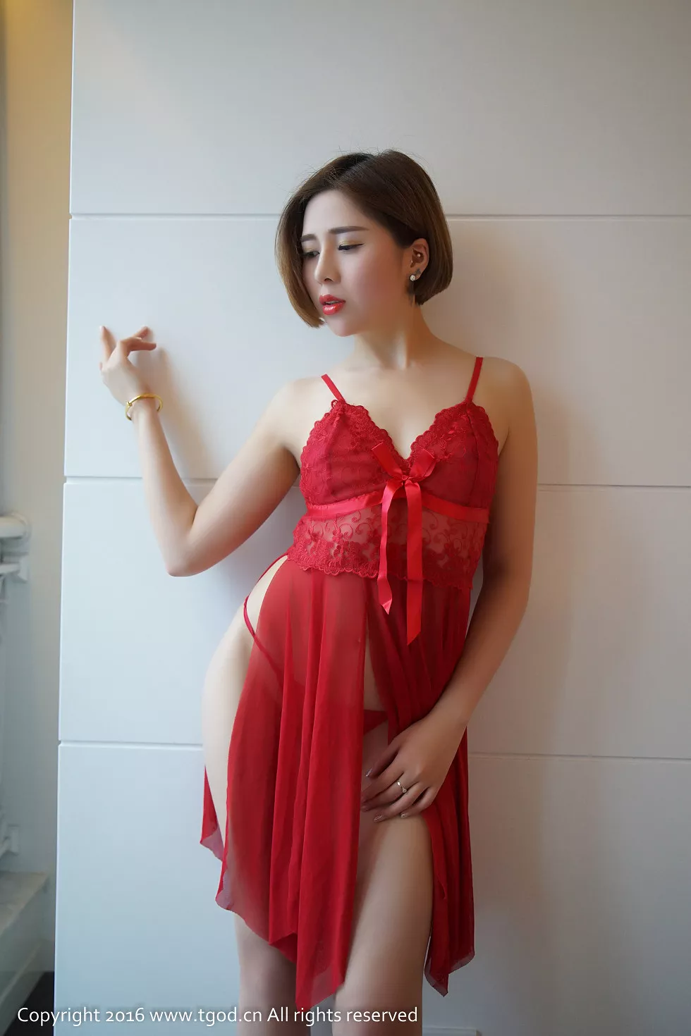 [TGOD推女神]2016.06.22_嫩模momo红色情趣薄纱秀完美身材红色丁字裤诱惑写真58P