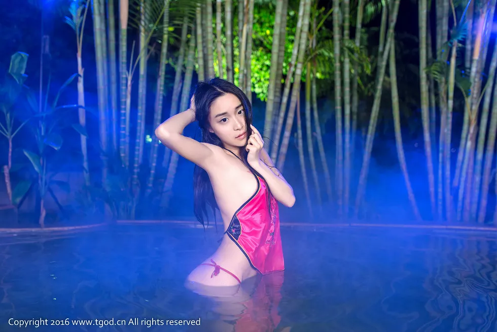 [TGOD推女神]2016.07.13_古兜温泉之绮梦Cherish第三刊脱红色肚兜大尺度诱惑45P