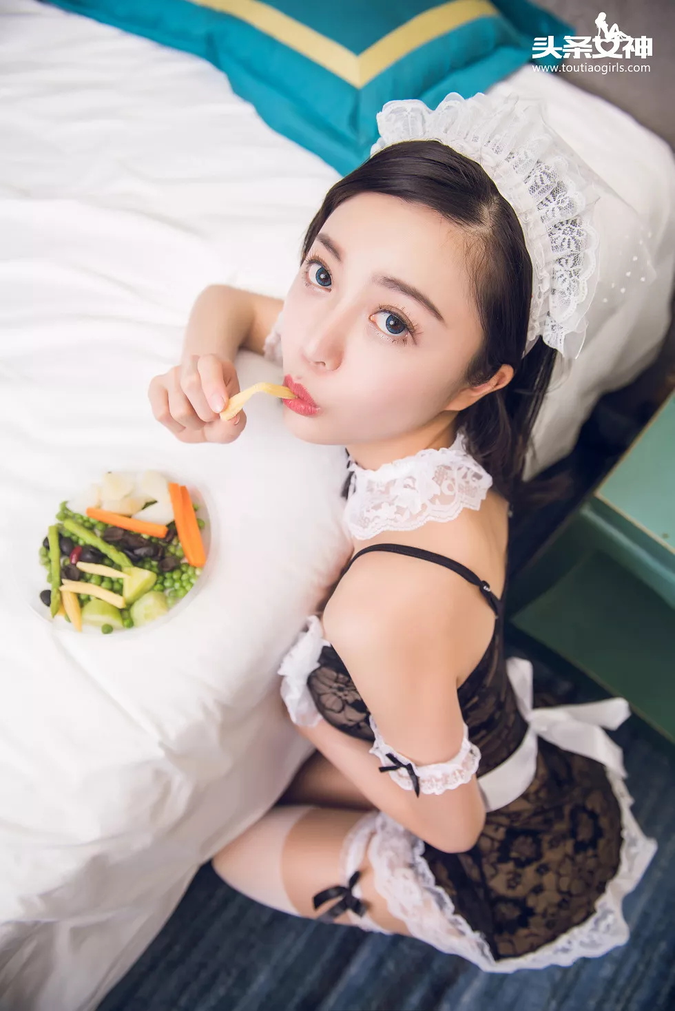 [Toutiao头条女神]No.222_嫩模小爱私房女仆装秀白嫩肌肤浴缸里完美诱惑写真21P