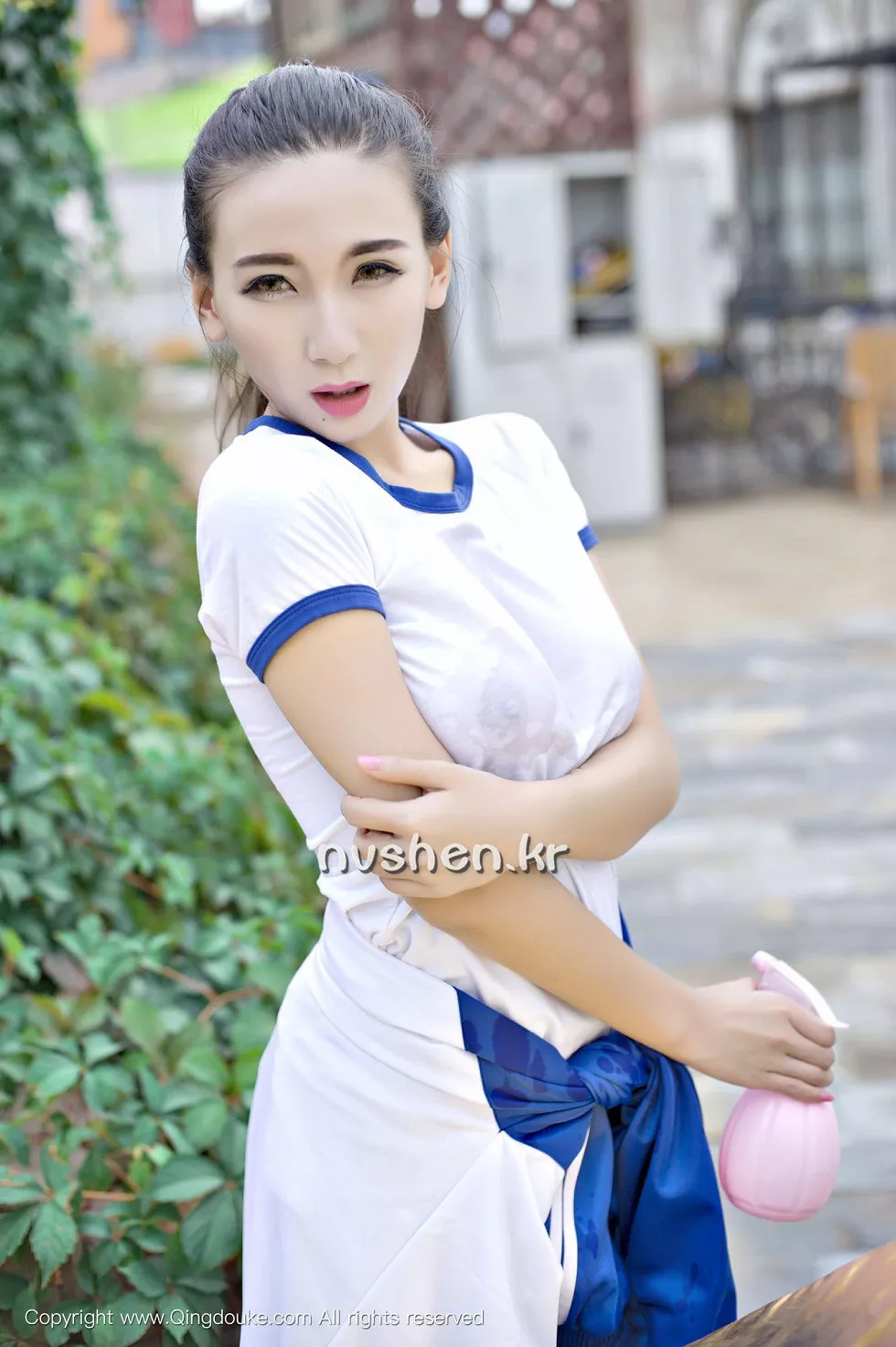 [青豆客QingDouKe]2016.11.20_嫩模赵颖性感比基尼清纯与鬼魅的混合体诱惑写真65P