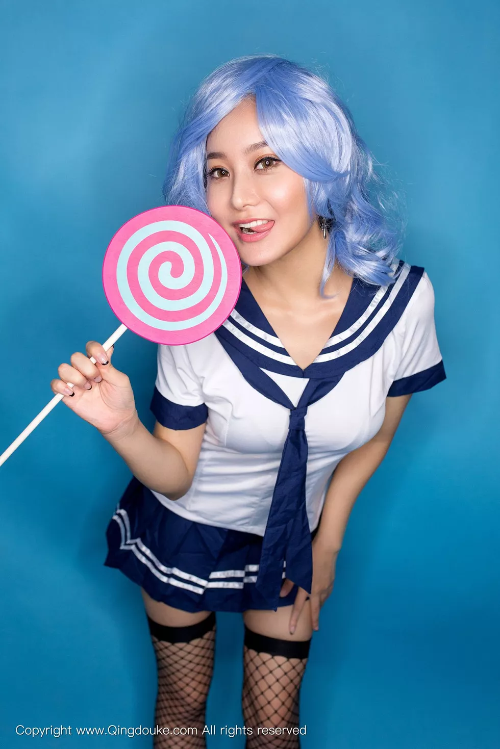 [青豆客QingDouKe]2016.11.17_嫩模婵大尺度私房内衣秀美乳丁字裤美臀诱惑写真43P