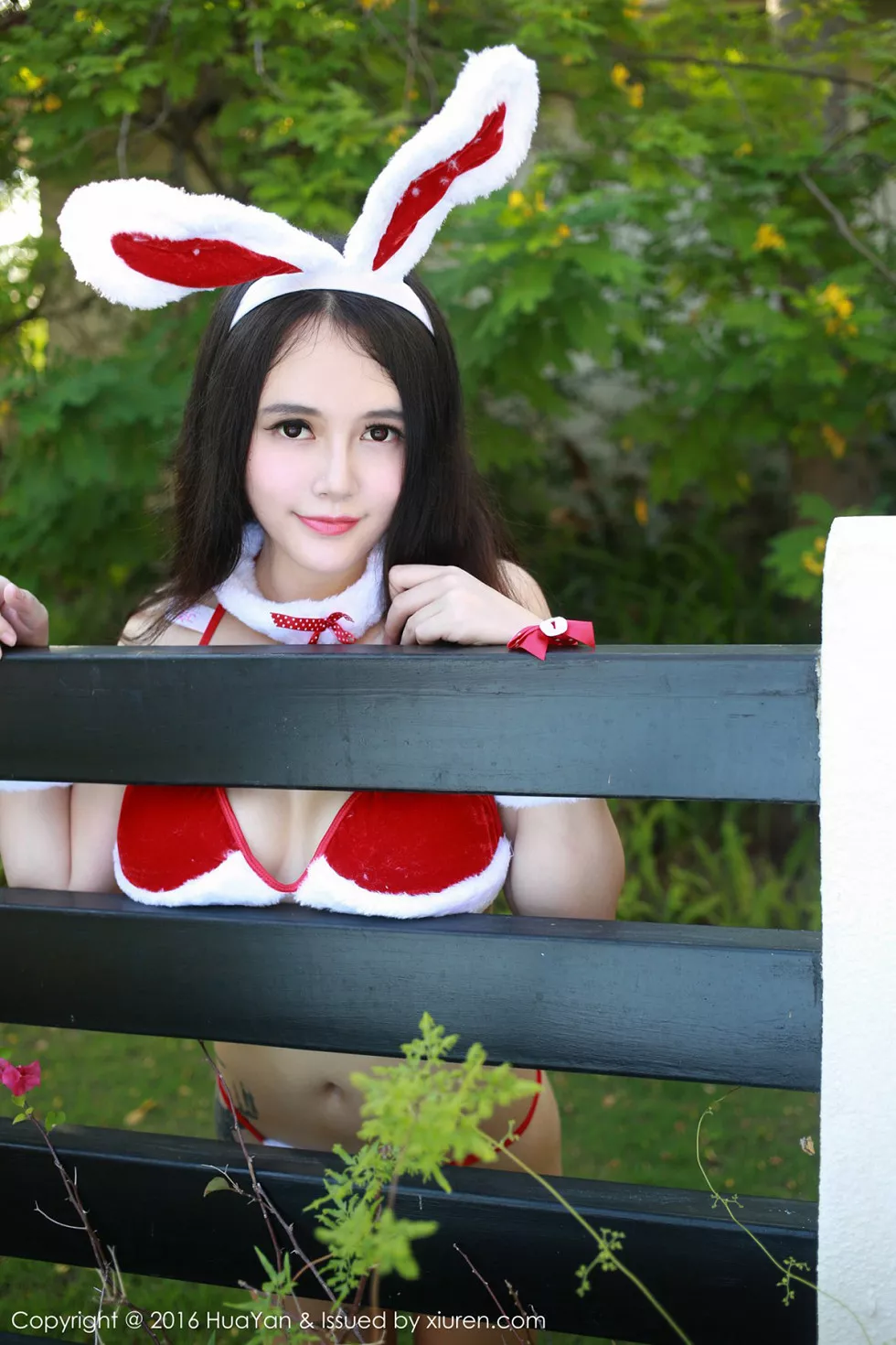 [HuaYan花の颜]Vol.017_嫩模李雪婷Anna三亚旅拍红色圣诞装系列+和服系列写真43P