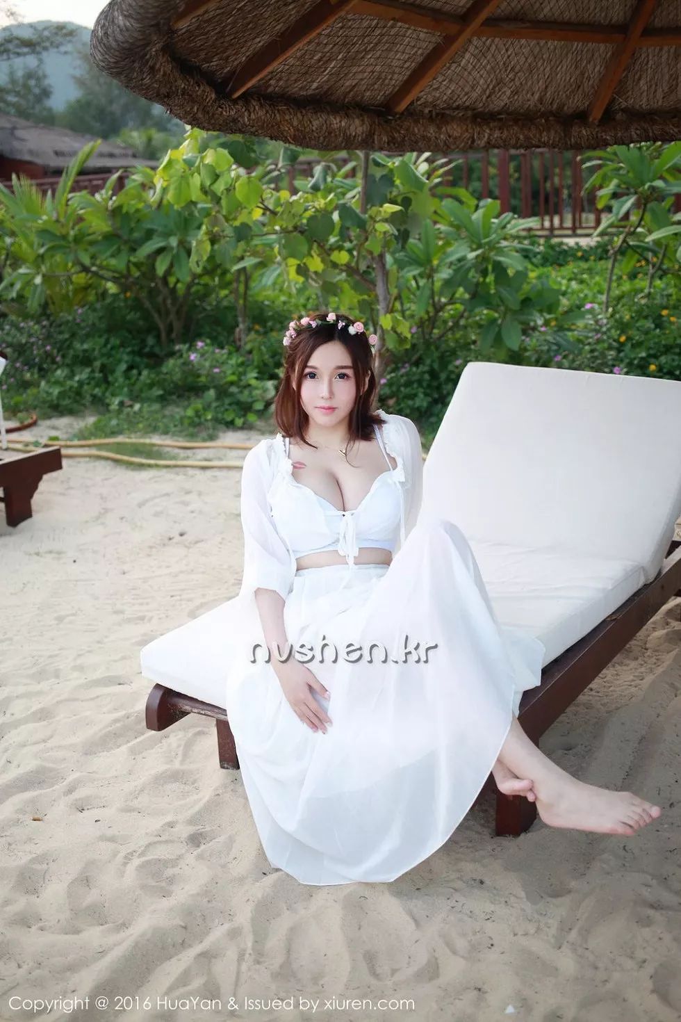 [HuaYan花の颜]Vol.012_嫩模沈蜜桃off三亚旅拍性感内衣秀傲人美乳极致诱惑写真50P