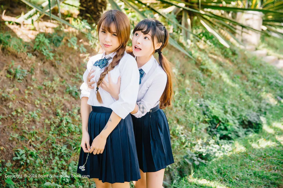 [BoLoli波萝社新刊]Vol.023_嫩模柳侑绮VS夏美酱学生装户外野战篇诱惑写真37P