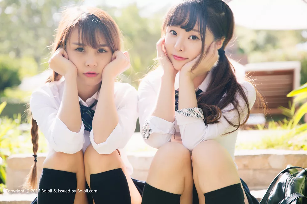 [BoLoli波萝社新刊]Vol.023_嫩模柳侑绮VS夏美酱学生装户外野战篇诱惑写真37P