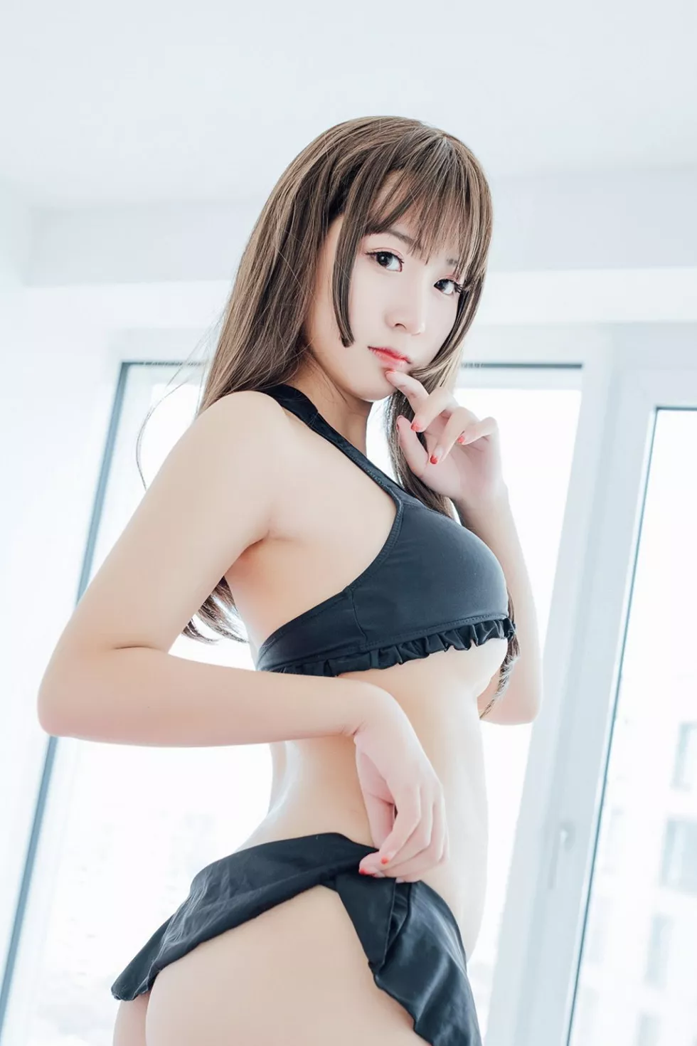[BoLoli波萝社新刊]Vol.020_嫩模猫九酱Sakura粉红大床上性感黑色内衣写真41P