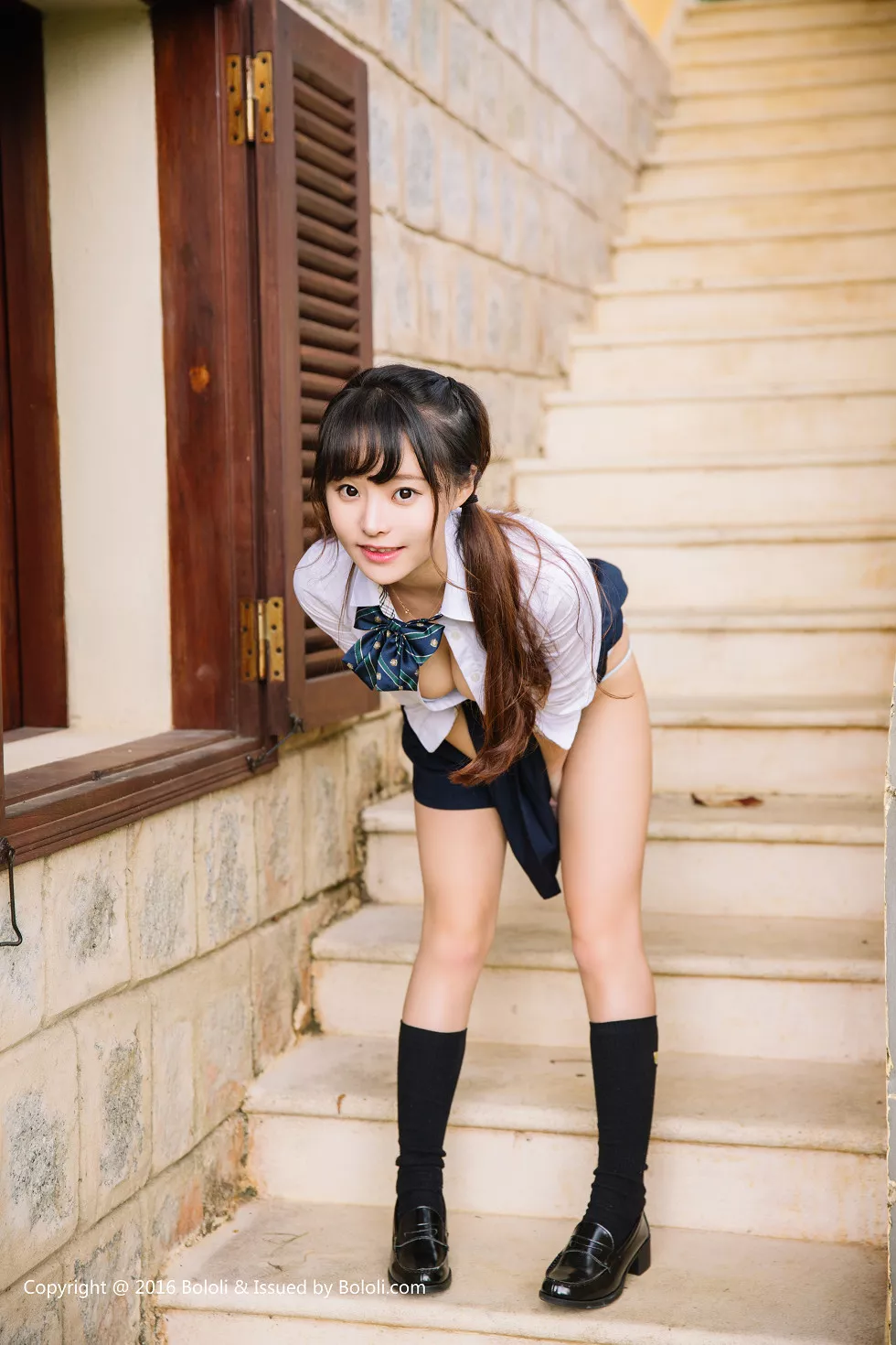 [BoLoli波萝社新刊]Vol.023_嫩模柳侑绮VS夏美酱学生装户外野战篇诱惑写真37P