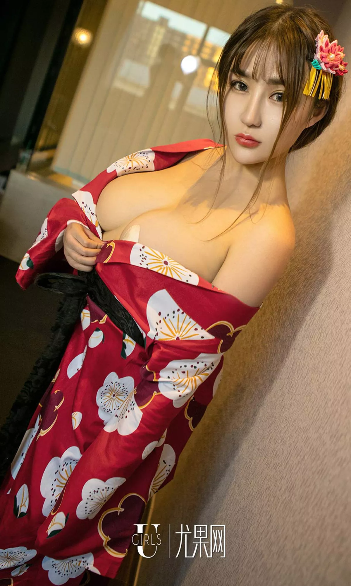 [Ugirls爱尤物]No.663_嫩模倪诗茵＆哆咪咪大尺度私房露豪乳完美诱惑写真41P