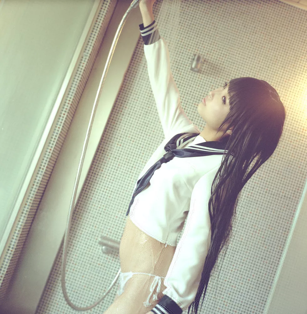 Taro少女学生制服浴室湿身诱惑写真集135P