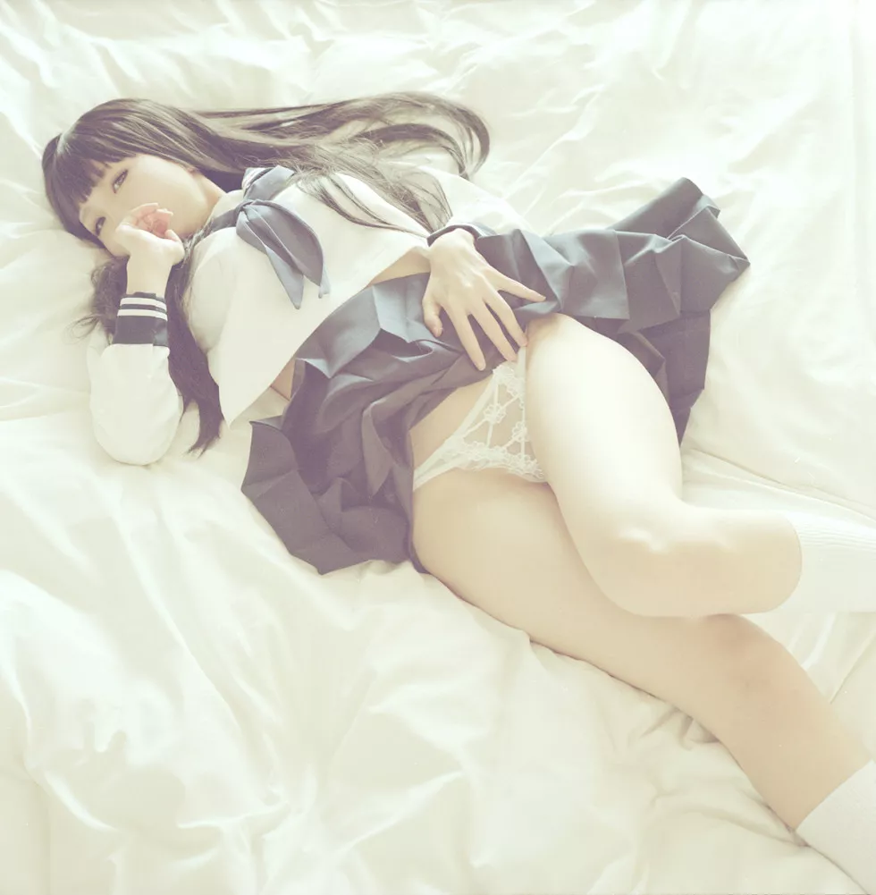 Taro少女学生制服浴室湿身诱惑写真集135P