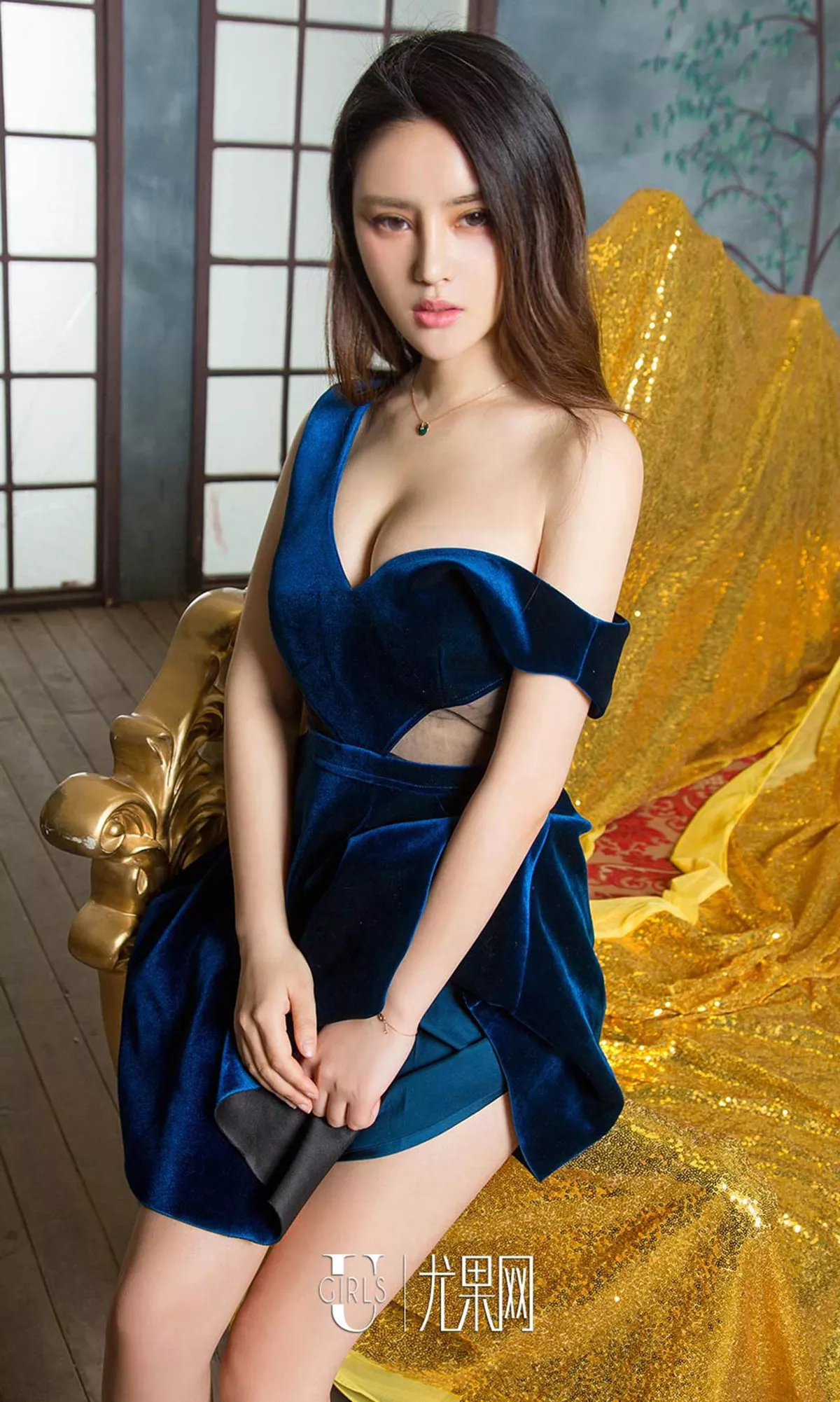 [Ugirls爱尤物]No.671_高冷嫩模谭睿琪私房内衣系列秀傲人美乳冷艳迷人写真40P