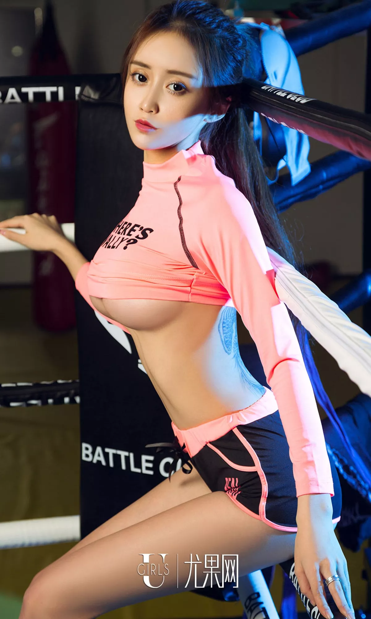 [Ugirls爱尤物]No.691_嫩模琪歌健身房运动装秀完美身材半撩上衣秀豪乳半球写真40P