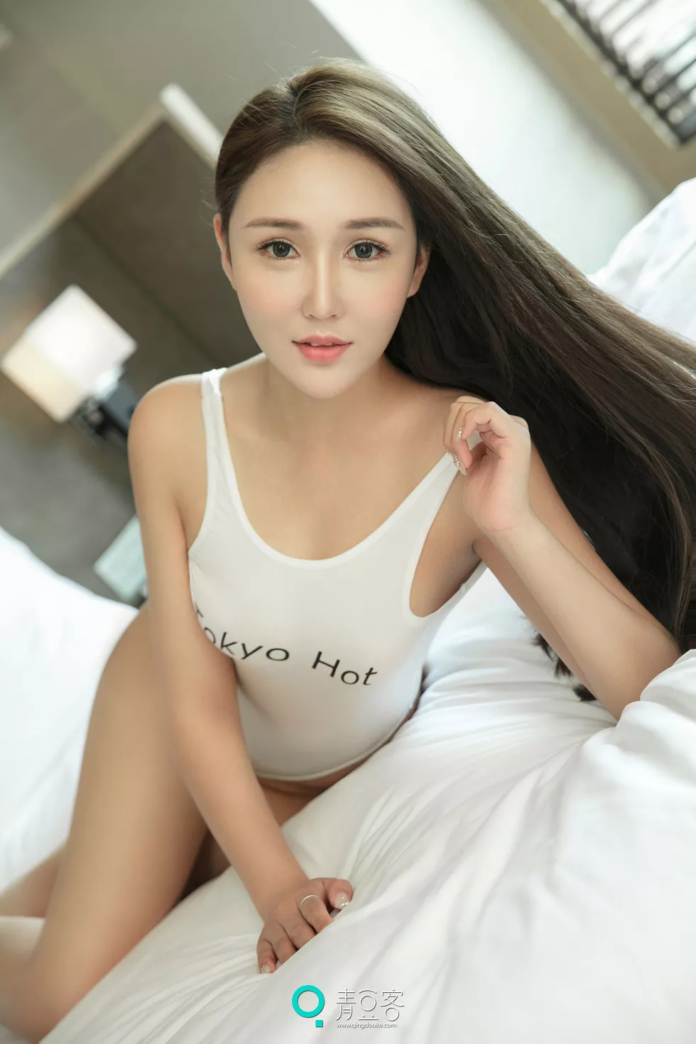 [青豆客Qingdouke]2017.06.10_嫩模晴晴日系高叉连体内衣秀完美身材诱惑写真49P