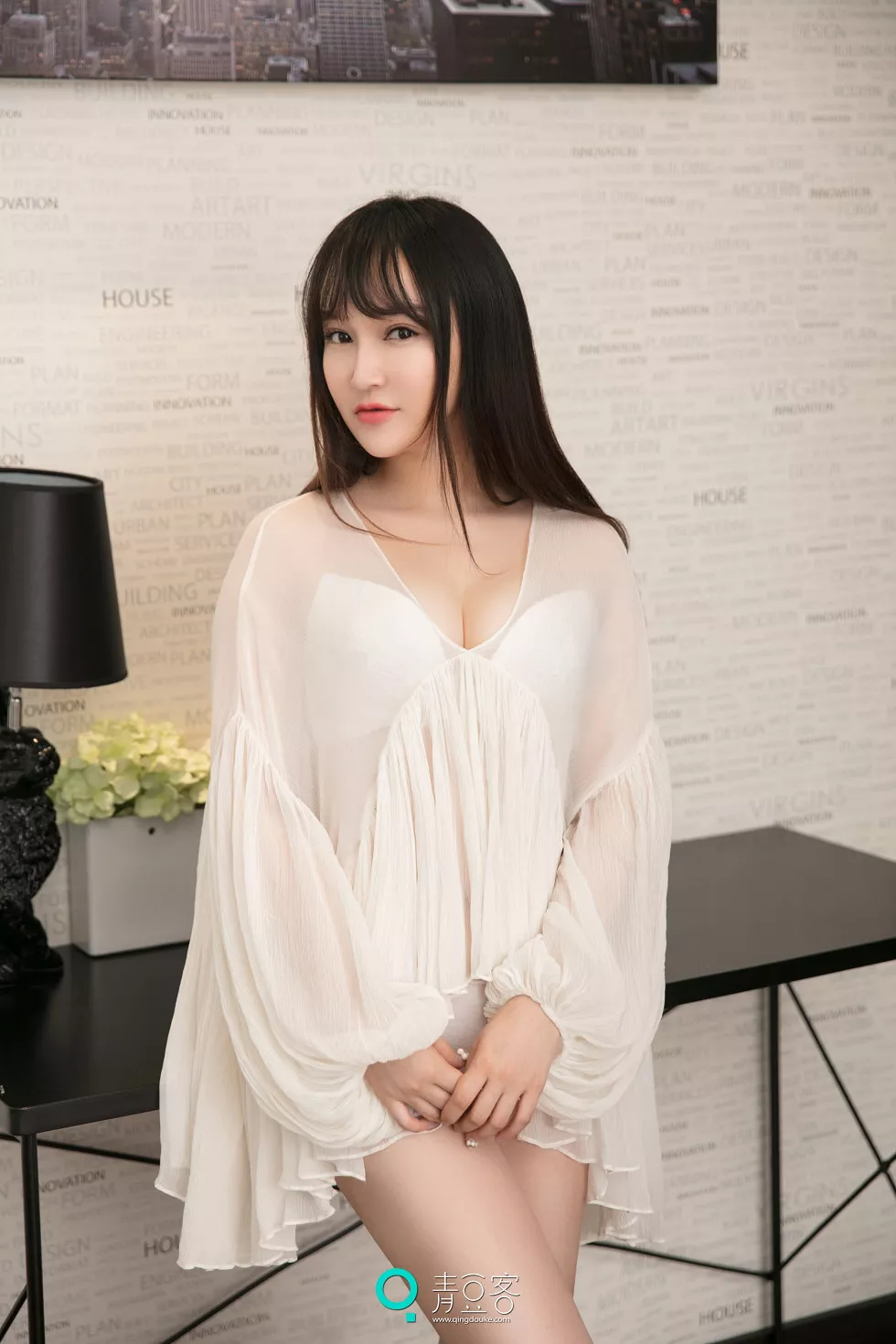 [青豆客Qingdouke]2017.06.20_嫩模吴娇性感内衣秀傲人美乳蕾丝女仆装诱惑写真53P