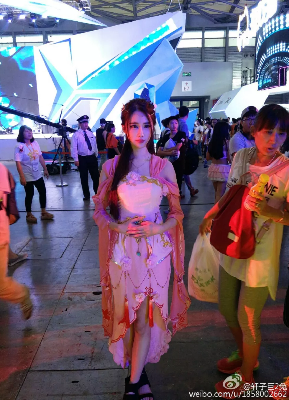 斗鱼女主播轩子巨2兔完美身材靓丽迷人微博图集写真336P