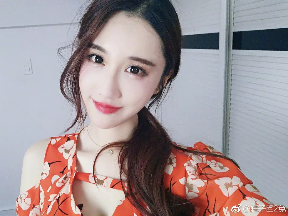 斗鱼女主播轩子巨2兔完美身材靓丽迷人微博图集写真336P