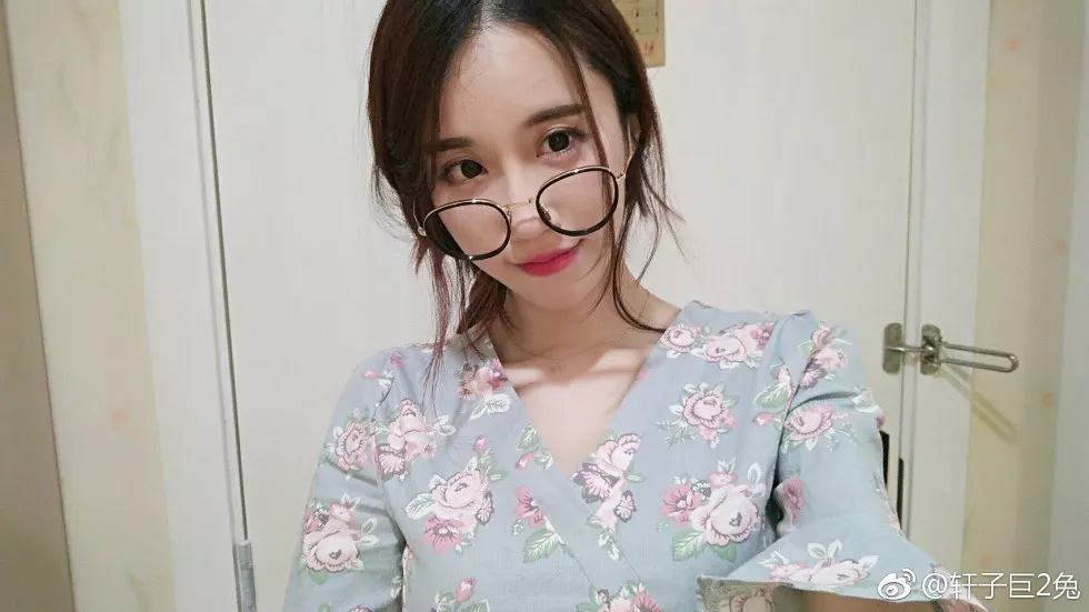 斗鱼女主播轩子巨2兔完美身材靓丽迷人微博图集写真336P