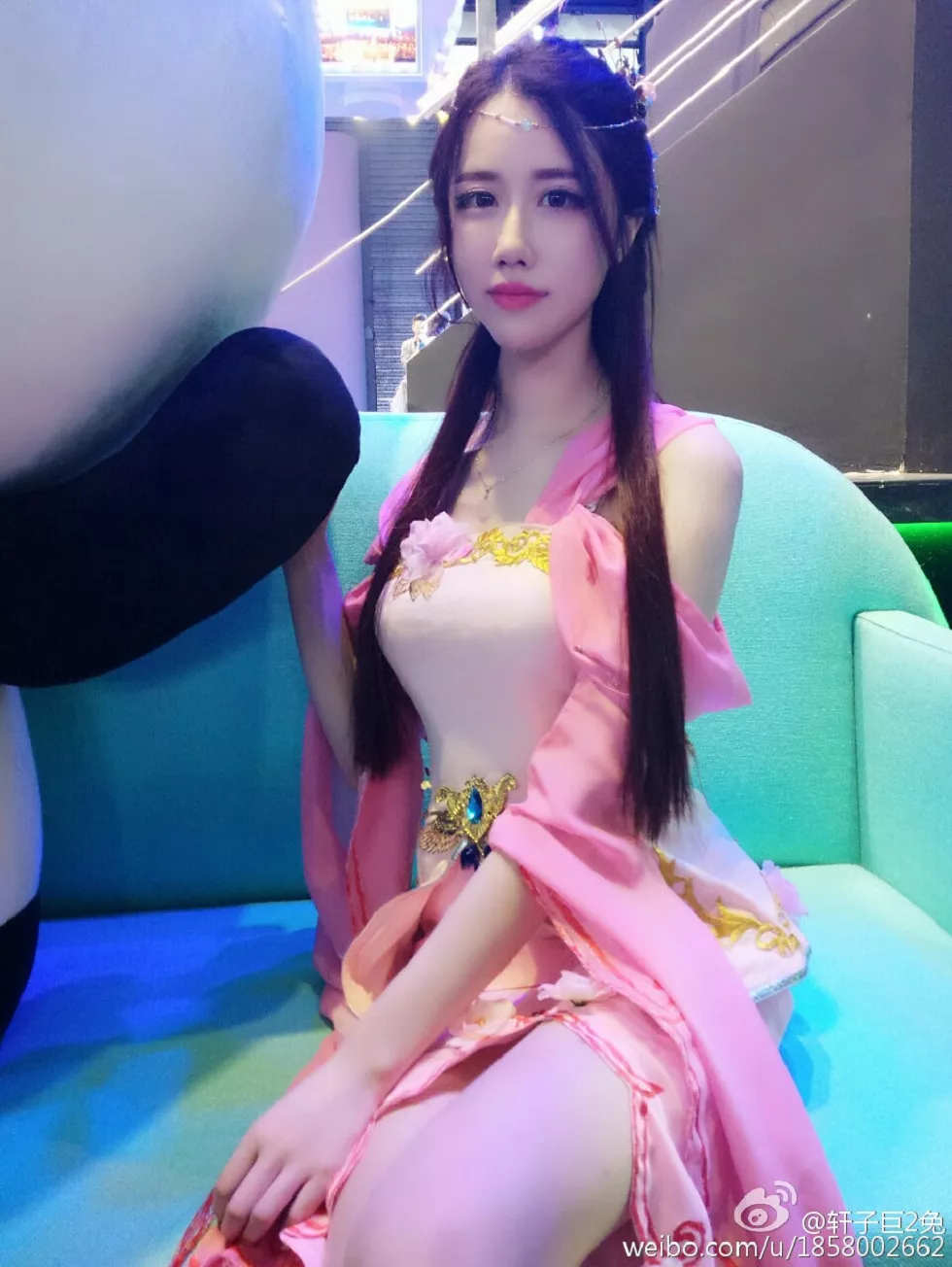 斗鱼女主播轩子巨2兔完美身材靓丽迷人微博图集写真336P