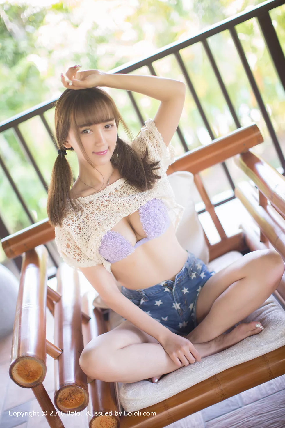 [BoLoli波萝社新刊]Vol.116_嫩模小潘鼠牛仔热裤加紫色内衣秀完美身材诱惑写真40P