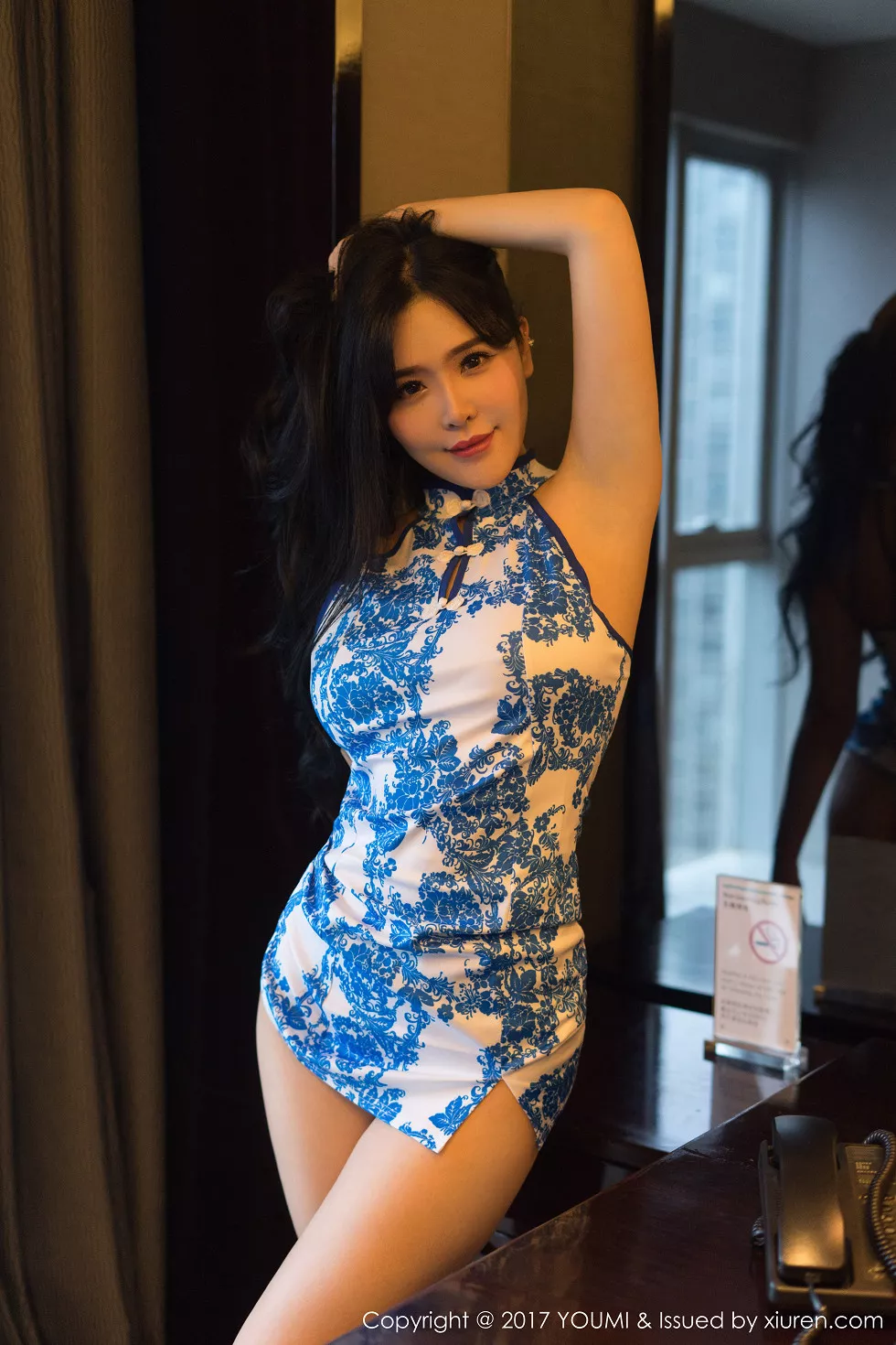 [YouMi尤蜜荟]Vol.073_女神刘钰儿私房真空旗袍装半脱秀豪乳半球撩人诱惑写真40P
