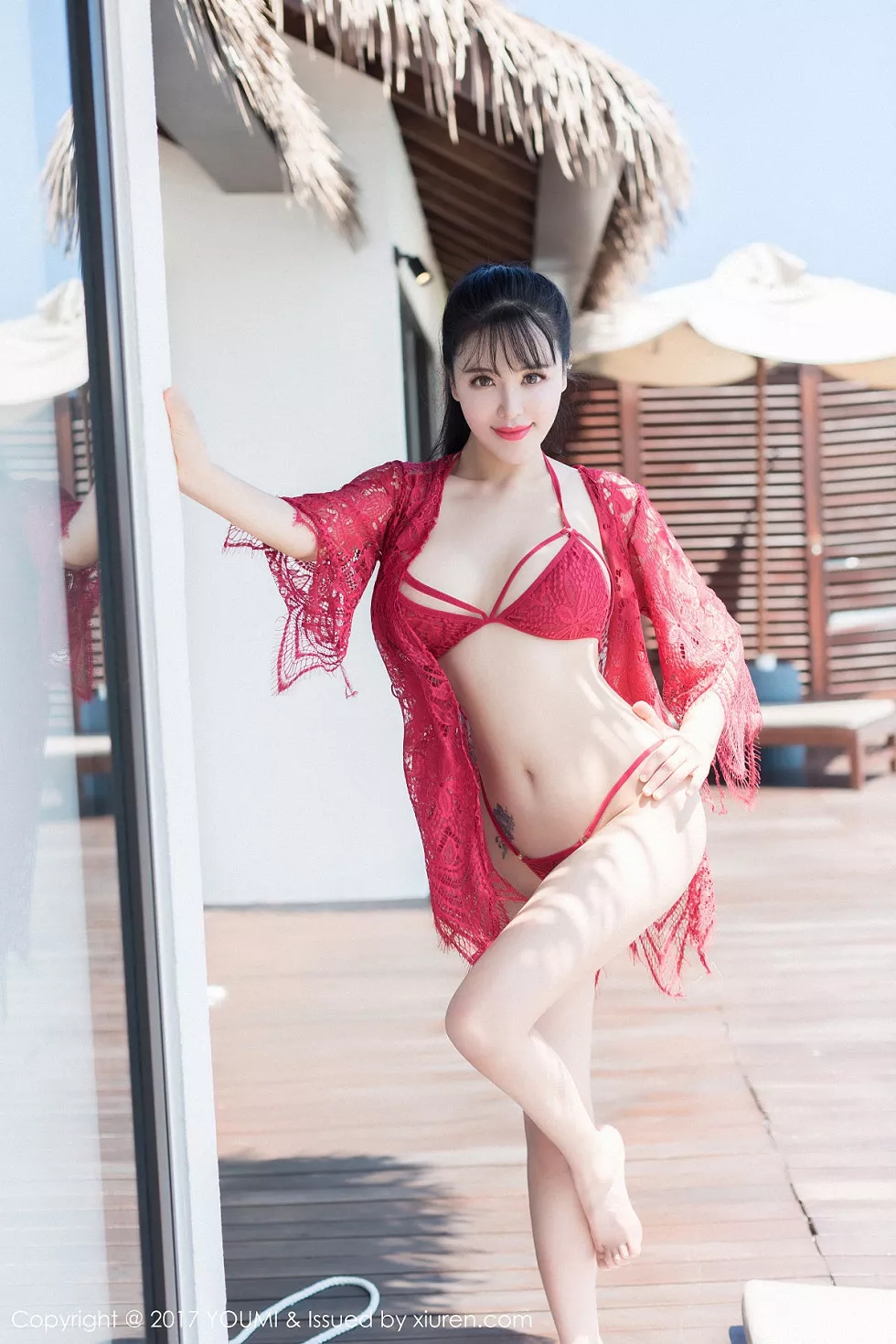 [YouMi尤蜜荟]Vol.101_女神刘钰儿马尔代夫旅拍红色镂空内衣+黑色真空睡衣诱惑写真48P