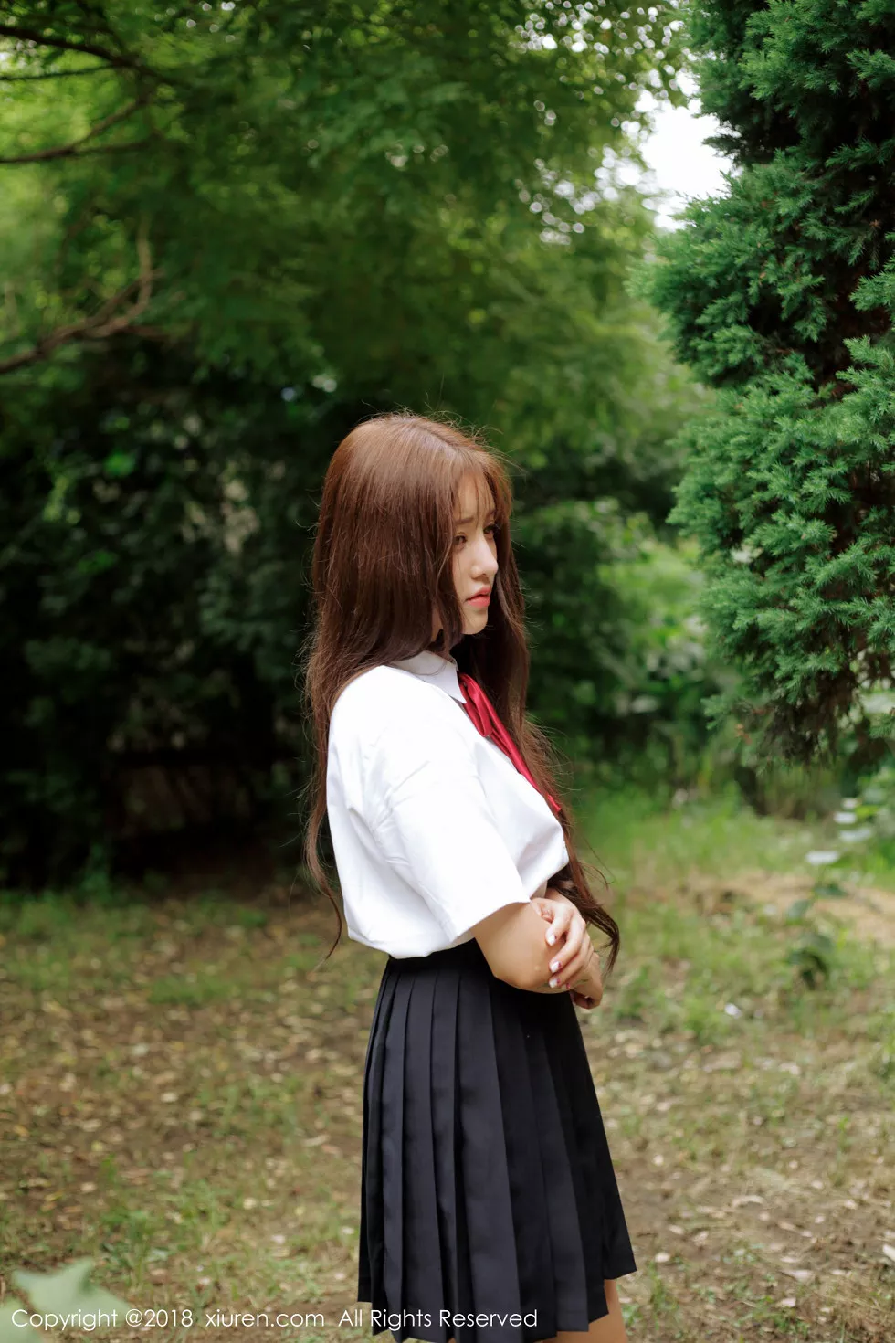 XiuRen第994期_嫩模丹妮Danny滑板女神胶带遮点秀美乳抹油撩人诱惑写真40P