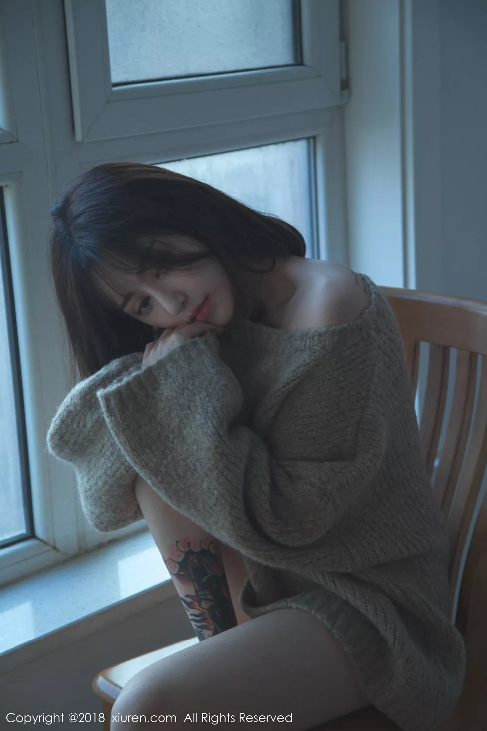 XiuRen第994期_嫩模丹妮Danny滑板女神胶带遮点秀美乳抹油撩人诱惑写真40P
