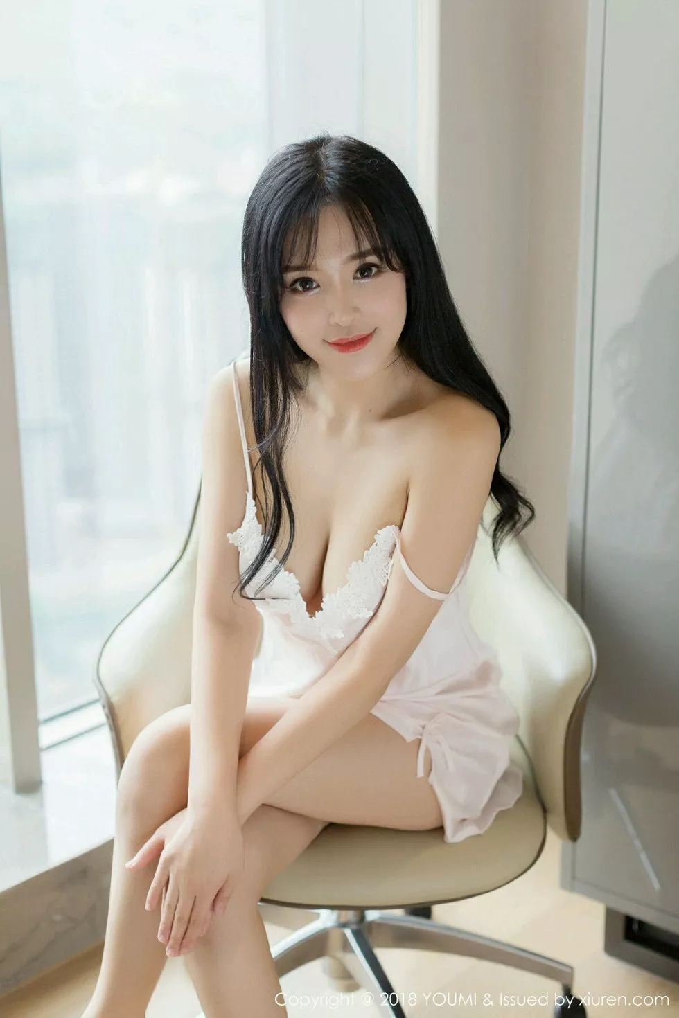 [YouMi尤蜜荟]Vol.143_女神刘钰儿私房白色蕾丝内衣透视秀豪乳翘臀火辣诱惑写真41P