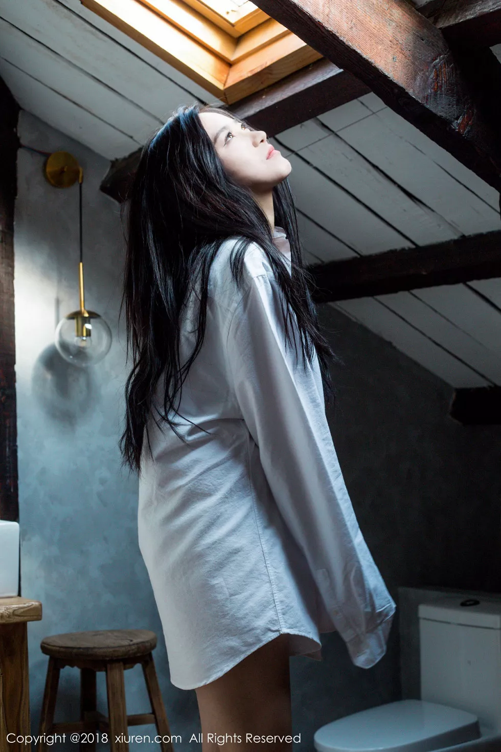 XiuRen第1024期_女神许诺Sabrina居家早安女友系列床上慵懒迷人写真82P