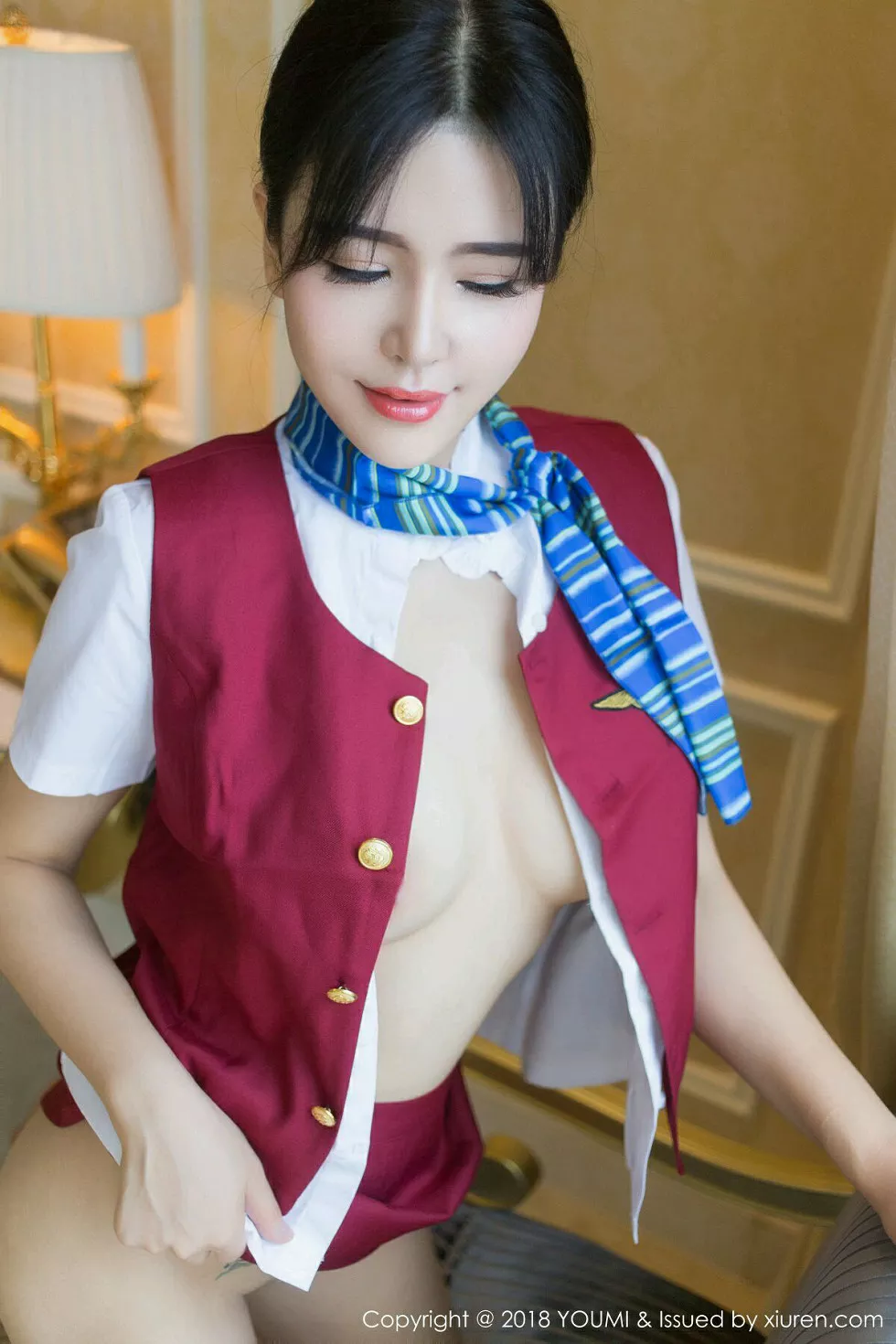 [YouMi尤蜜荟]Vol.157_嫩模刘钰儿性感空姐大尺度真空+无内真空露背毛衣诱惑写真46P