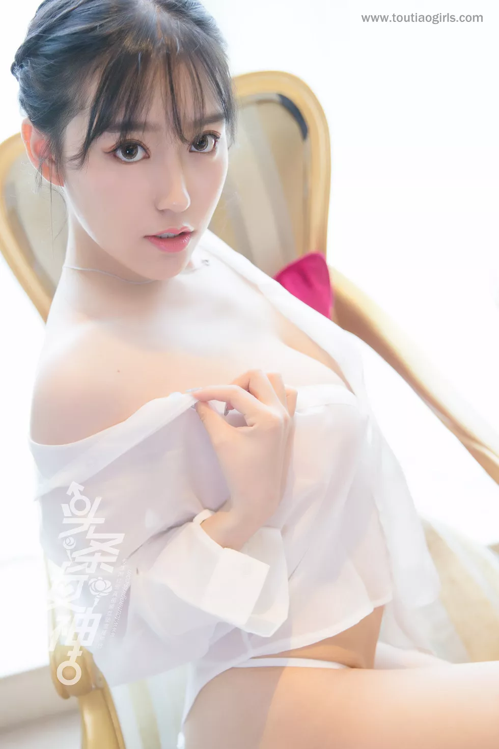 [Toutiao头条女神]No.657_嫩模陈亦菲私房透视白衬衣配白色丁字裤火辣诱惑写真24P