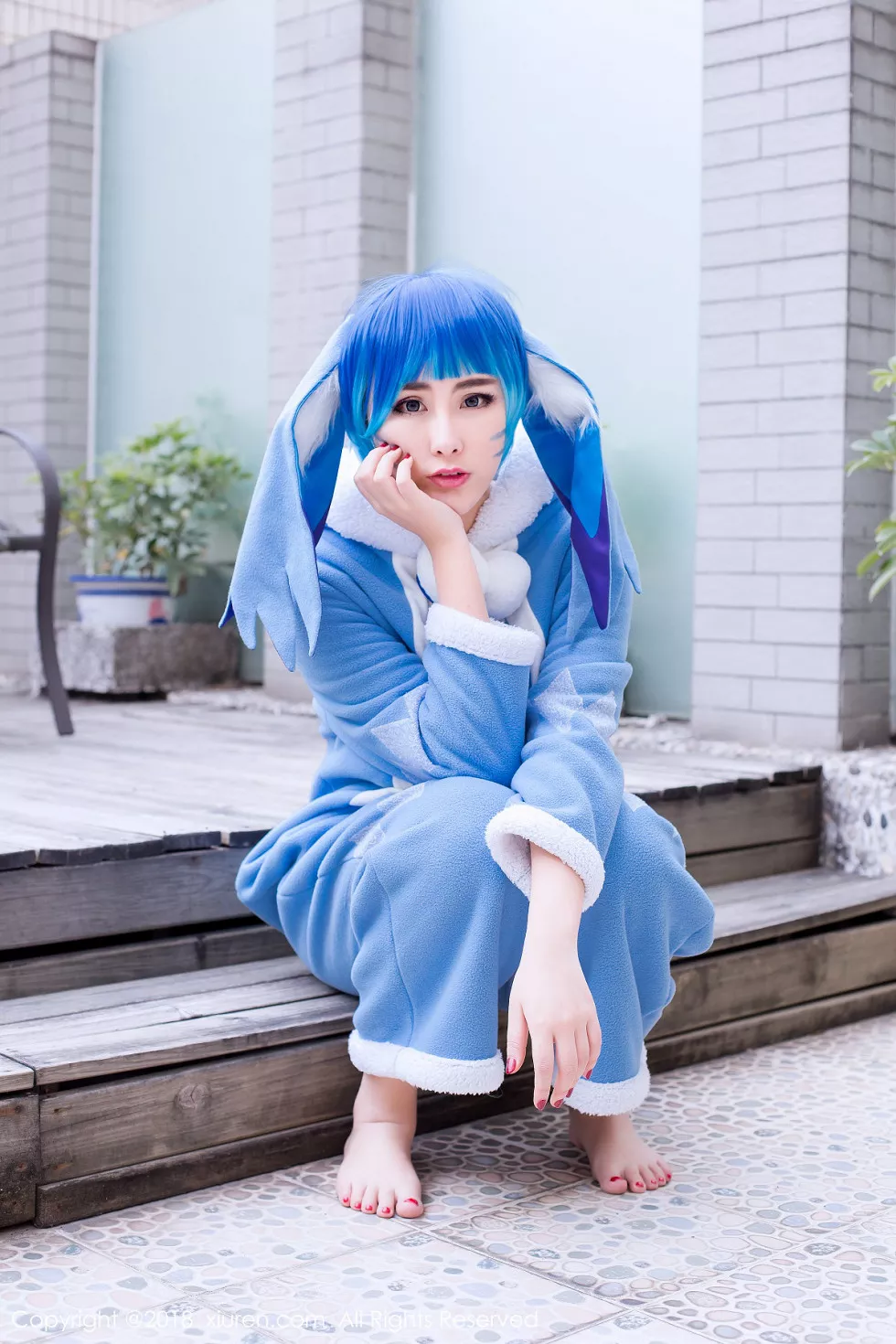 XiuRen第1096期_嫩模孟狐狸FoxYini居家私房脱白衬衣全裸美体惹火诱惑写真31P