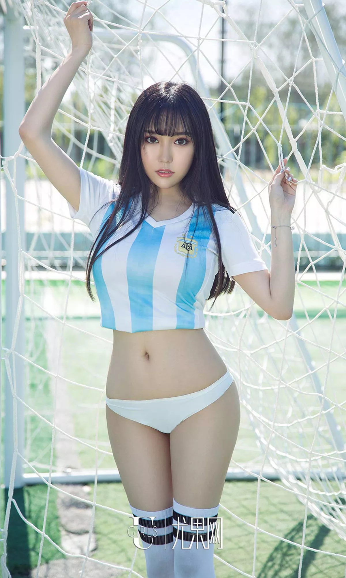[Ugirls爱尤物]No.1143_嫩模妮小妖等4大美女性感足球宝贝系列秀傲人豪乳诱惑写真35P